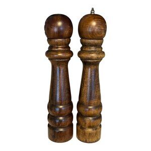 Vintage Goodwood Salt and Pepper Mill Set – Hand-Turned Wood – Made in Taiwan R.